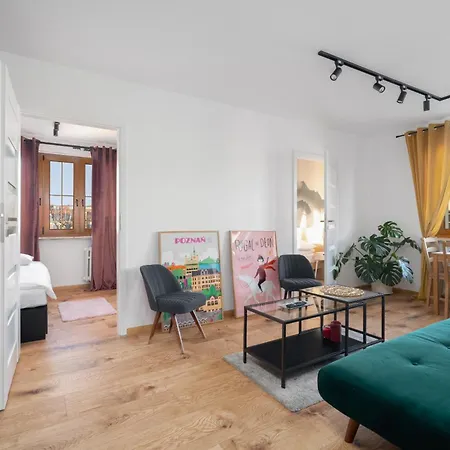 Comfortable Two-bedroom By Renters Апартаменты Познань
